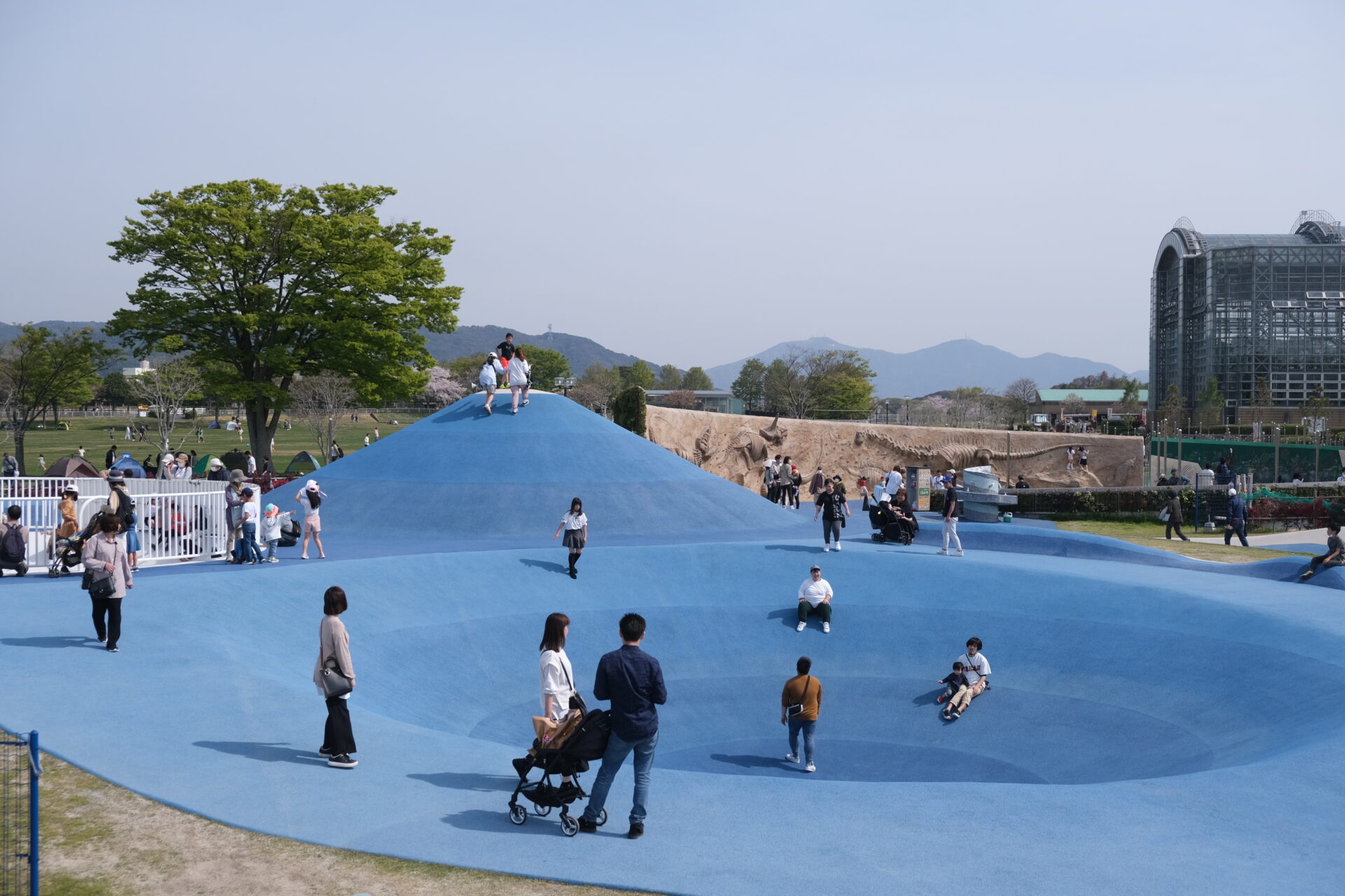 でこぼこ広場 - 北九州市立響灘緑地/グリーンパーク【公式サイト】